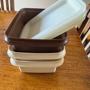 Tupperware freeze container